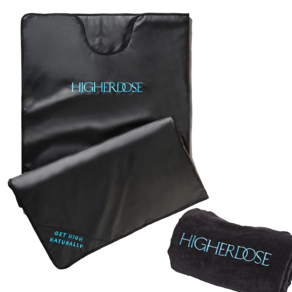 Like New HigherDOSE Black Infrared Sauna Blanket Bundle with Insert & Cleaner